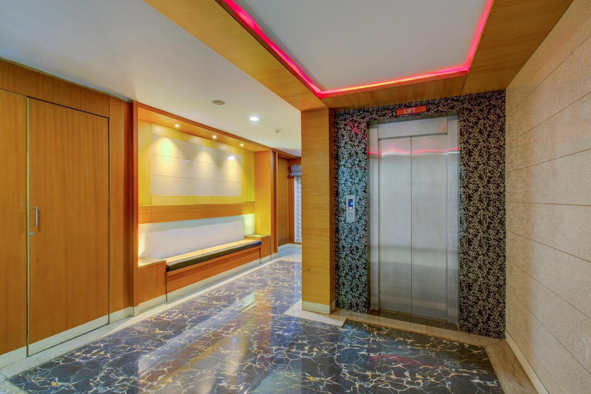 Super Townhouse Oak Jvh Hotel Bengaluru Zewnętrze zdjęcie